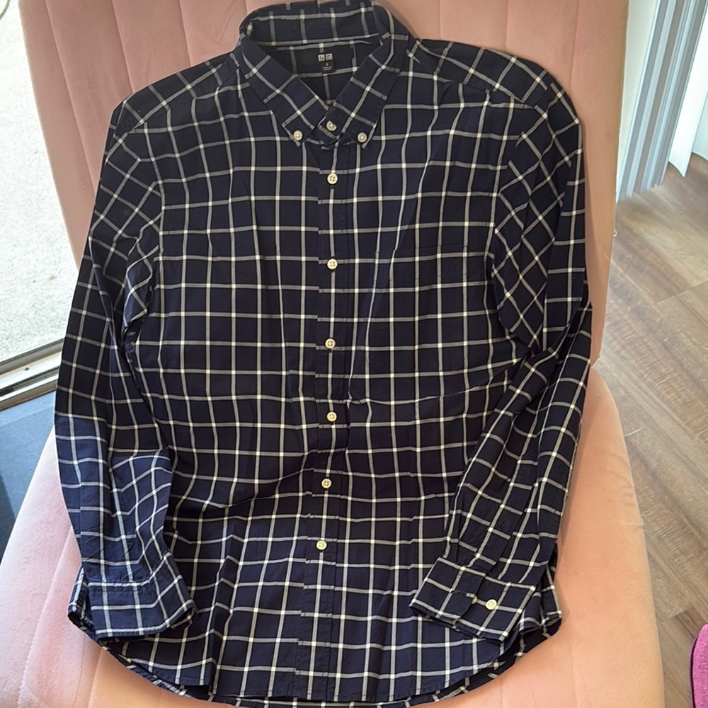 Uniqlo Men's Dark Blue Plaid Shirt